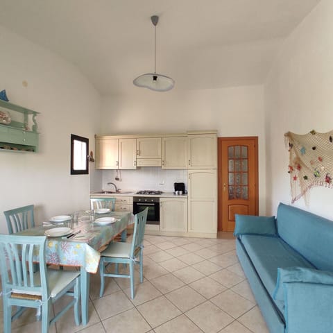 Autumn, Kitchen, Spring, Summer