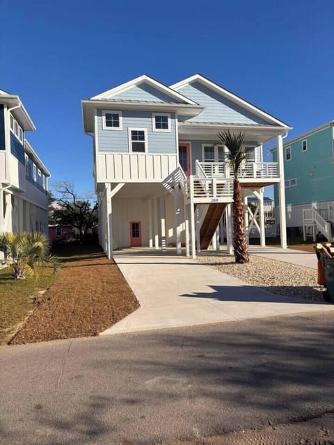 Welcome to the beach! The 3br/2ba is upstairs.