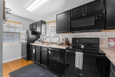 High-end finishes, full kitchen.