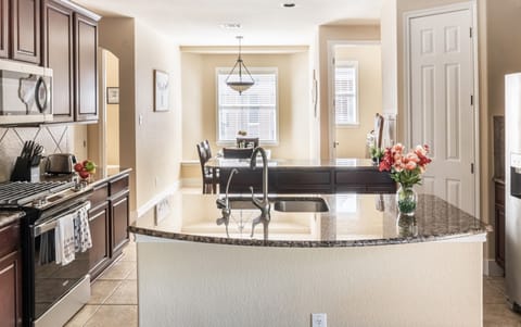 Eat in kitchen with table for 6