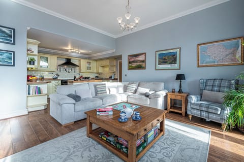 87db1a80-e25a-4110-99f1-4c565447a789