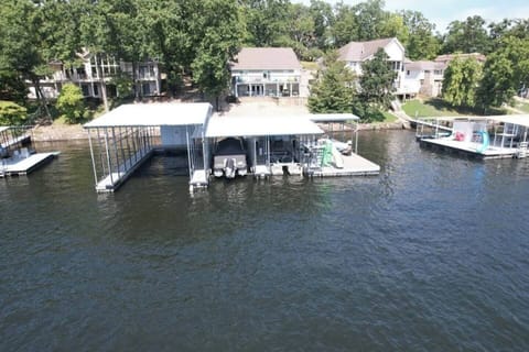 Spacious Dock for Entertaining