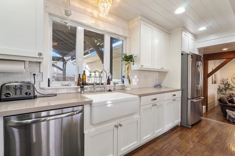 Home does have double oven