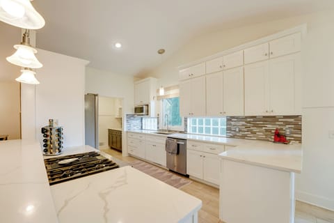 Kitchen | Cooking Basics | Drip Coffee Maker | Toaster | Main Level