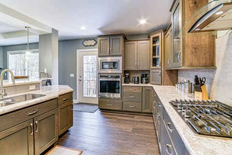 Kitchen | Cooking Basics | Complimentary Spices | Main Floor