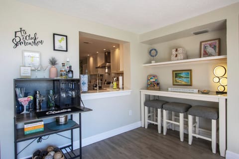 Mix, mingle, unwind and enjoy the Florida lifestyle! This bonus space does triple duty as a bar, crafting table for kids, or a nice workspace (if the other two are not enough).