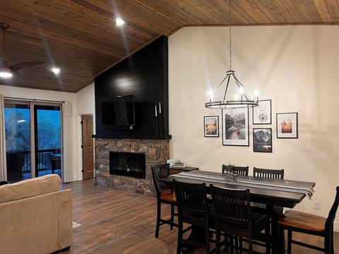 Dinning table