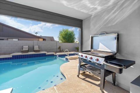 Fire up the BBQ grill for a perfect cookout and enjoy outdoor dining at its finest.