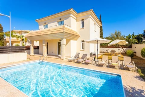 Beautiful villa with private pool and terrace