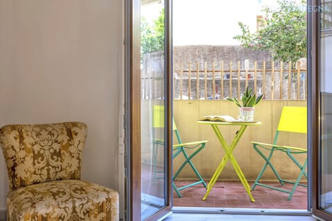 ClickSardegna Alghero centro Loft Hidden Garden per 8 persone con yacuzzi 