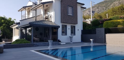 pool area