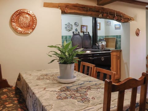 Kitchen/diner | Cae Coryn, Bala