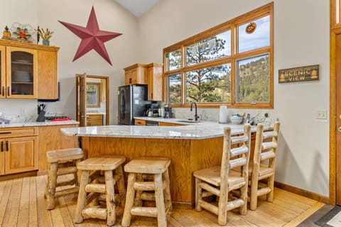 Indoors, Hardwood, Floor, Flooring, Kitchen