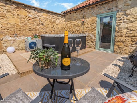 Sitting-out-area | The Old Moat Barn, Elton, near Stockton-on-Tees