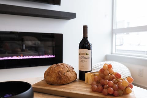 So close to a variety of local markets