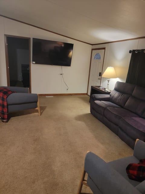 65 inch TV reclining couch.
Free wifi, free streaming networks netflix.H b o max