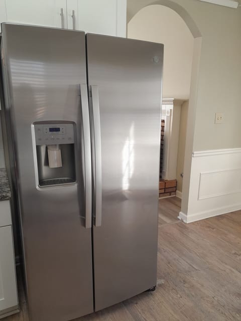 Kitchen -refrigerator with Ice maker and filtered water
