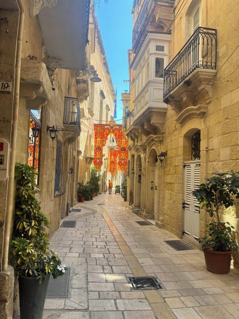 Beautiful Hilda Tabone St and the front of Villa Mistral