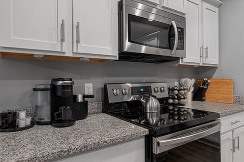 Brand New Kitchen Stocked w/ Everything You Need