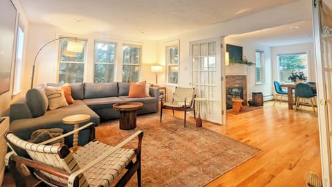 Midcentury curated beach decor with enough space for the whole family to relax. 