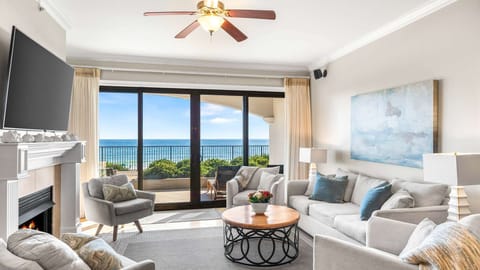 Living room with Gulf views