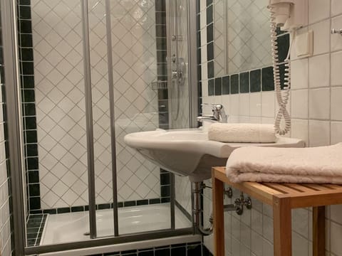 Double room (DZO6) - breakfast Kurzbucher - Heisshof Farm Stay in Schladming