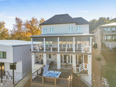 Lakeside Dreamhouse is the dream lake getaway!