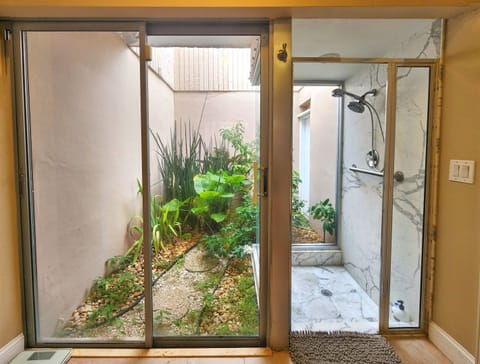 1 of a Kind Experience