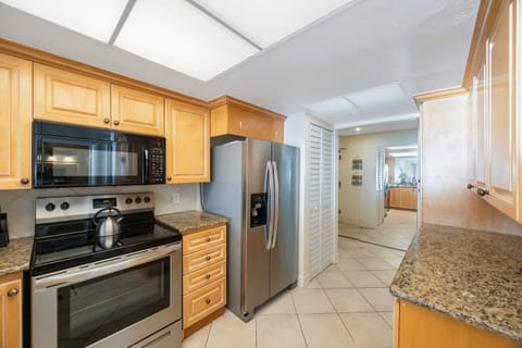 Madeira Norte 409 Kitchen