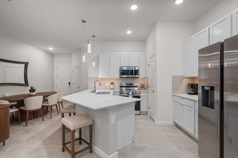 Fully-equipped kitchen