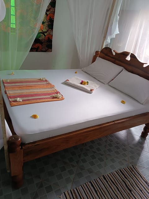 Double bed 