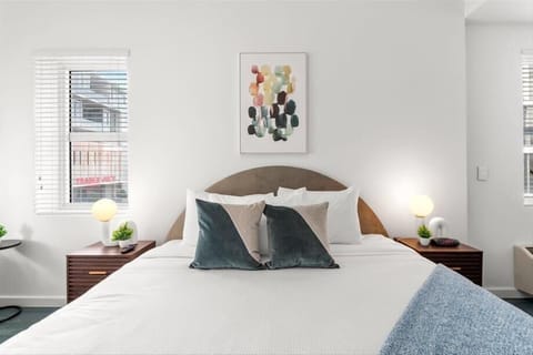 Miami Studio King + Sleeper Bedroom