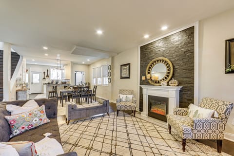 Pittsburgh Vacation Rental | 3BR | 3.5BA | Stairs Required | 2,430 Sq Ft