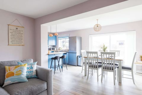 Enjoy open plan living in the Witterings – ideal for families or friends looking for quality time together.