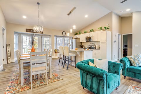 Dining Room | Upper Level | Dishware & Flatware
