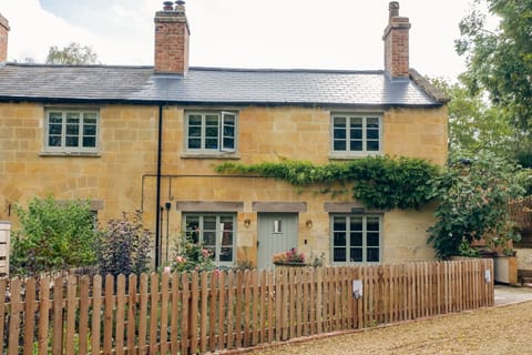 River Cottage - StayCotswold