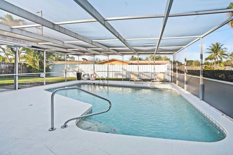 Relax by the sparkling pool and soak in the beautiful view! 🏊‍♀️☀️ Your private oasis awaits for endless enjoyment. ✨