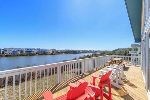 Top Level Deck