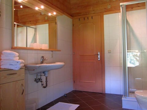 Apartment Almrausch - Seppenbauerhof - Family Steiner Apartment in Carinthia, Austria