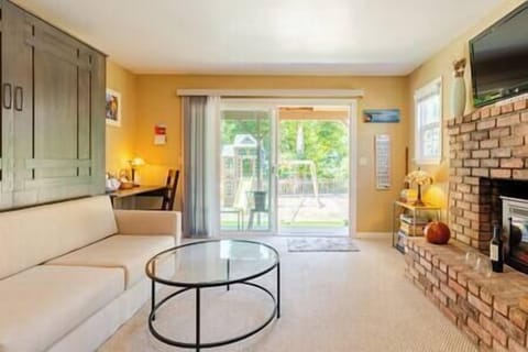 7e5910d1 683a 49c1 9af3 54cbb64529ef