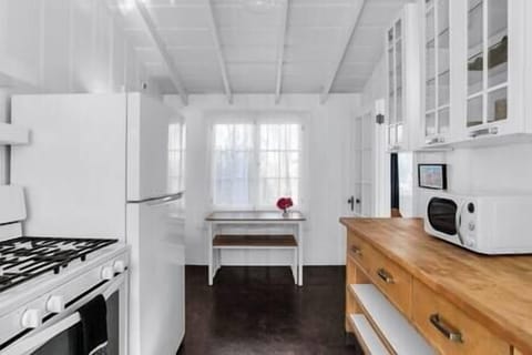 98084bec 256d 4e2d aa34 636dbcd5e22c