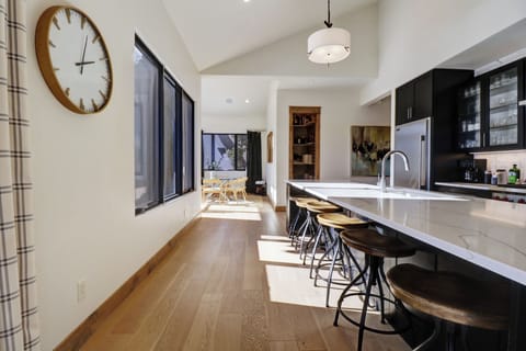 IMG_5719_20_21_22_23