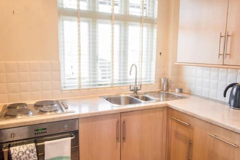 Apartment 5, York Terrace, Norwich - Host & Stay