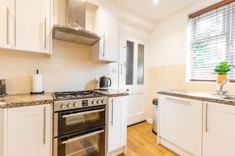 St Clements House, Norwich - Host & Stay