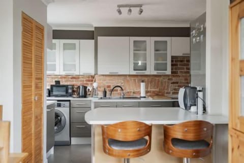 Manor View, Fakenham - Host & Stay