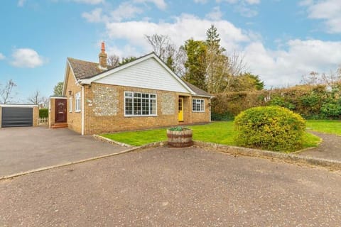 The Hideaway, Wells-next-the-Sea - Host & Stay