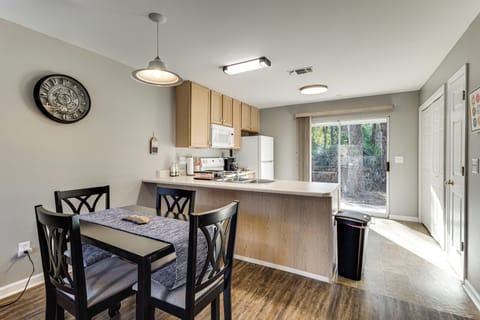 Dining Area | 1st Floor