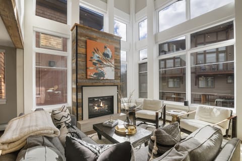 Floor to ceiling windows let the sunshine in