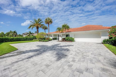 House in Park Shore in Naples House in Naples