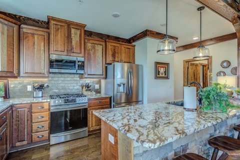 Kitchen--- Granite Counter-tops, Stainless Steel